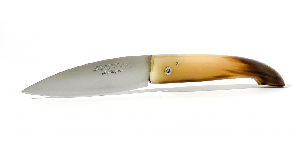 L'Ariégeois folding knife with blonde horn handle