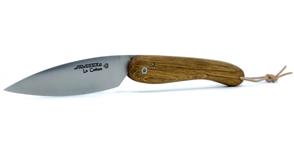 Le cathare folding knife with oak handle